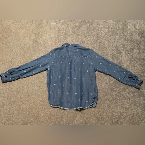 Thread & Supply small women’s button up shirt - Picture 2 of 5